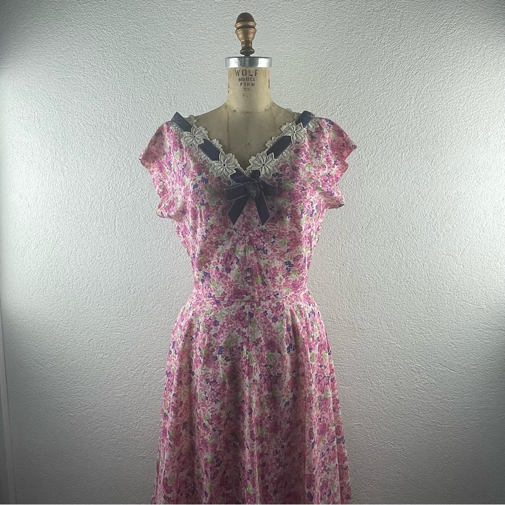 Vintage l 50s S Handmade Ditsy Floral Blue Velvet Bow Lace Trim Fit Flare Dress